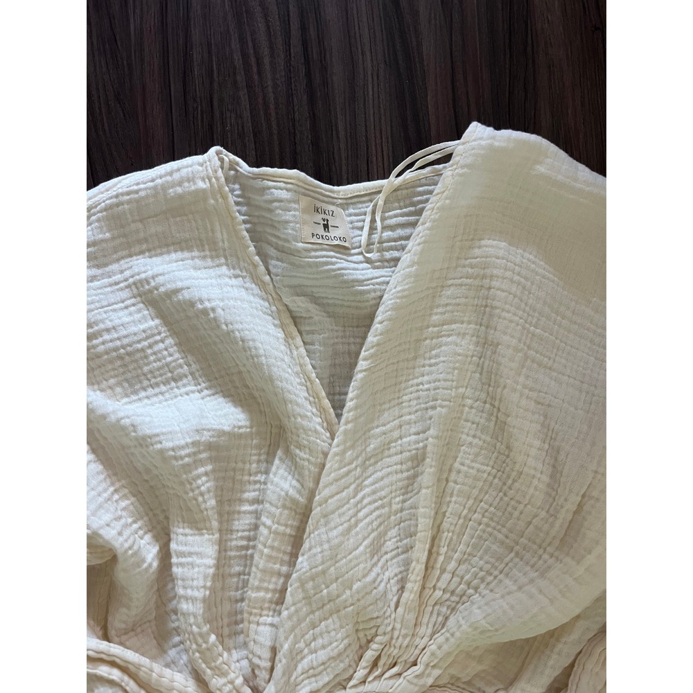 Pokoloko Cotton Gauze Balloon Sleeve V-Neck Wrap Top Top in Cream size OS - Picture 7 of 13
